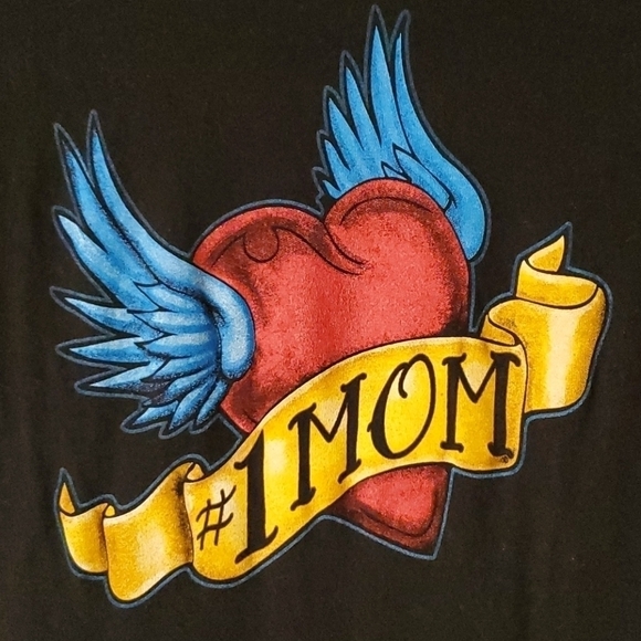 # One Mom Black women's Size M Mothers Day Gift - Picture 2 of 4